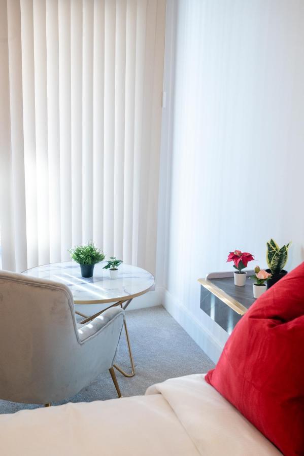 Luxury 2 Bedrooms - 2 Bathrooms - F5 Λονδίνο Εξωτερικό φωτογραφία